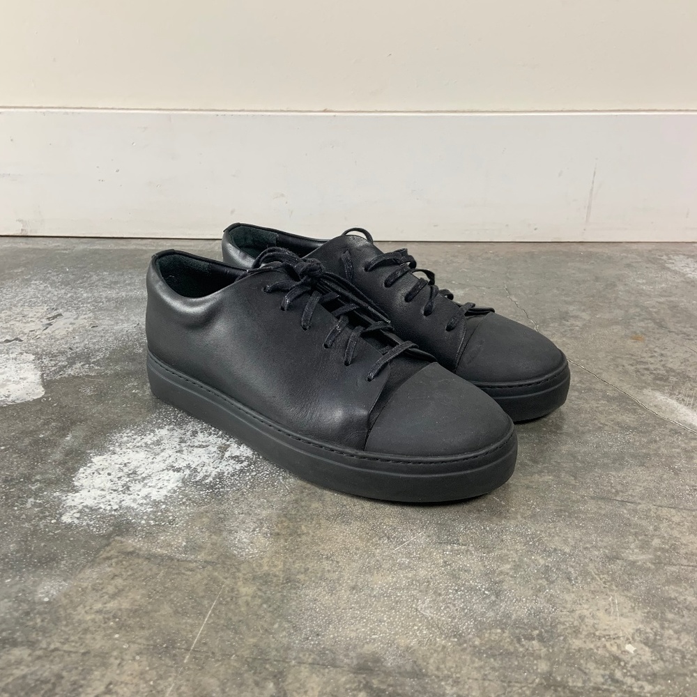 🛑 SOLD🛑 COS Black Lace Up Sneakers Men 8.5 MINT